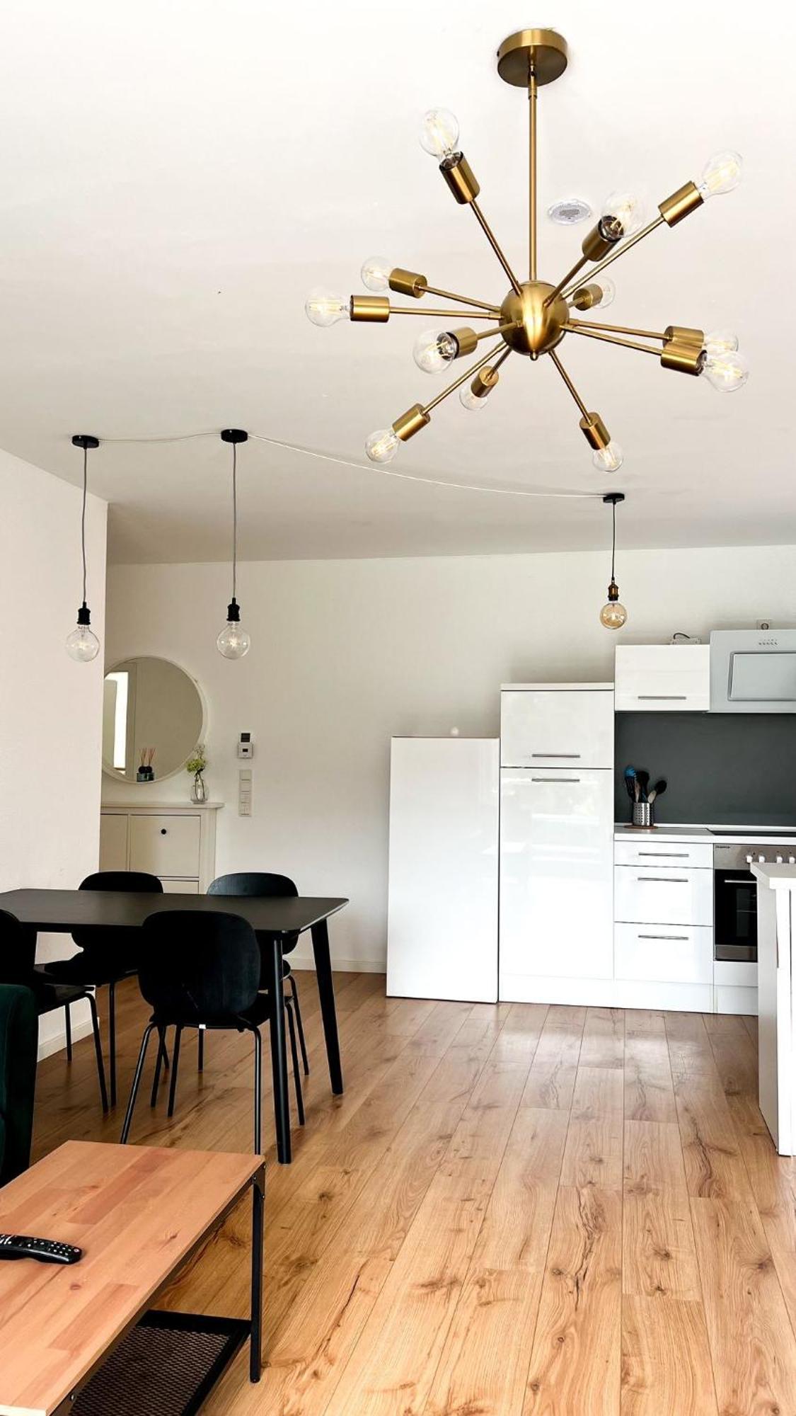 2 Zkb Apartment In Mannheim Kueche - Parken - Grosser Tv 외부 사진